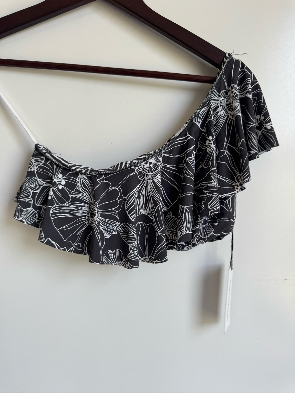 Unsubscribed Women One Shoulder Ruffle Bikini Top Black White Floral Small NEW